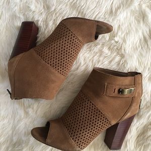 Dolce Vita peep toe Brown Booties